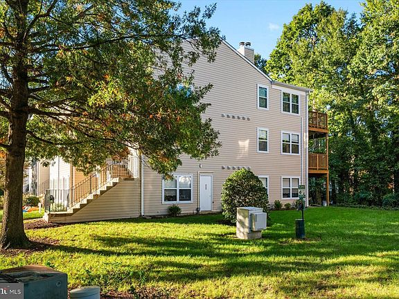 4th image of 20 Amberstone Ct APT H