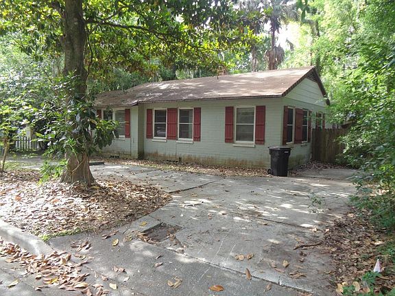 2nd image of 909 NW 9th Ave