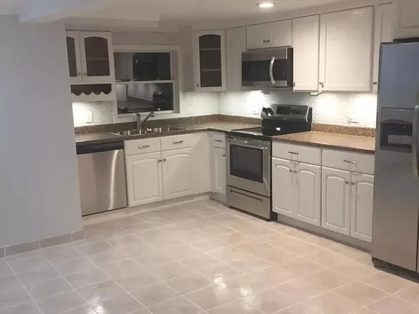 31 Paulding Ln, Crompond, NY 10517