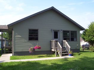 317 Cherry St, Iron River, MI --