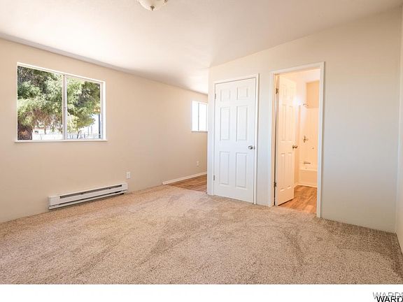 5th image of 2830 E McVicar Ave