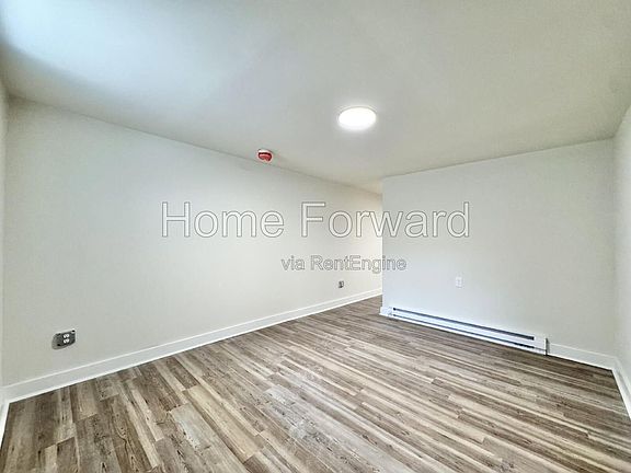 5th image of 254 Willard St #3