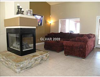 3rd image of 4740 Green Diamond Cir