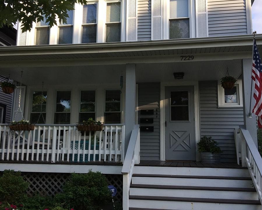 1st image of 7229 W Palatine Ave