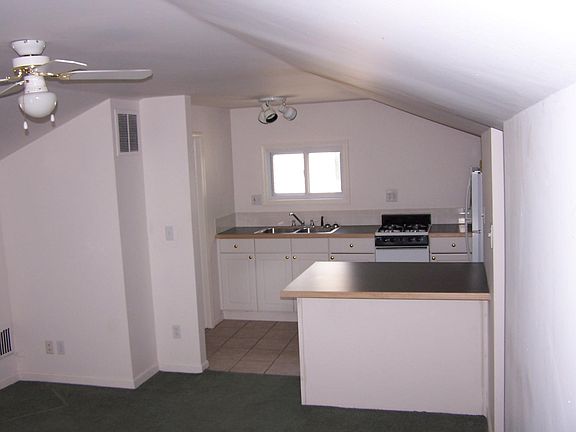 2nd image of 304 E Saratoga St #2