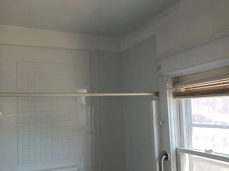 1214A S 22nd St — Photo 3