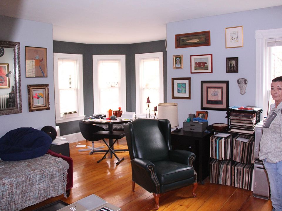 2nd image of 221 Central St APT 1