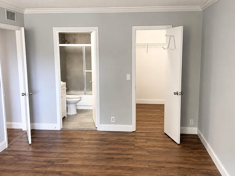677 Trace Cir #205 — Photo 10