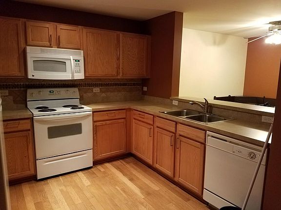 4th image of 2111 Silverstone Dr