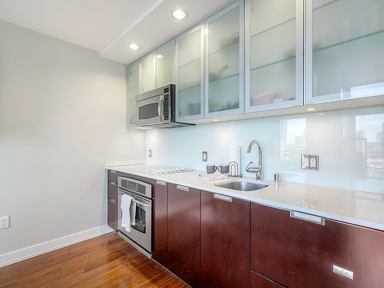575 6th Ave #1109 — Photo 9