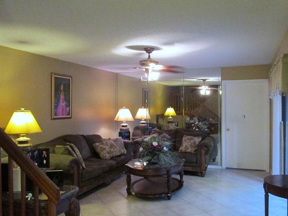 1st image of 2206 22nd Ln #B