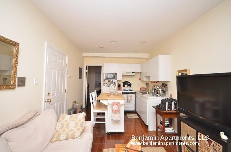 2nd image of 25 S Russell St #5R