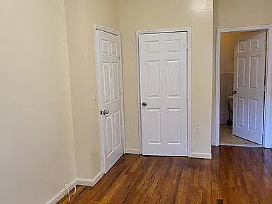 3 bed, 1000 sqft, $3,350 — Photo 3