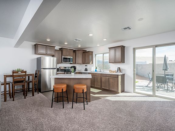3rd image of 1640 N Cameron St #1642