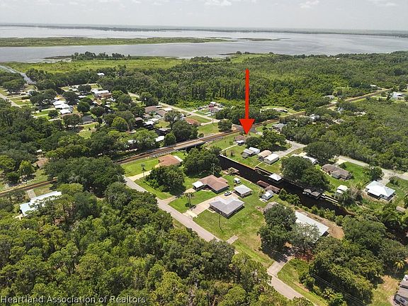 3rd image of 1536 Rutledge Ave