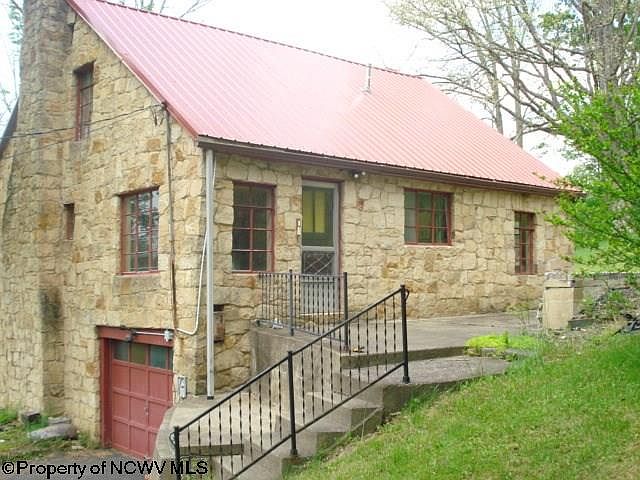 1st image of 31 Alza Ln