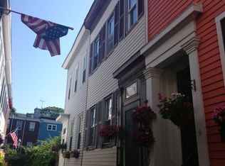 6 Bolton Pl, Charlestown, MA 02129