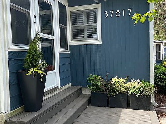 2nd image of 37817 Westwood Dr