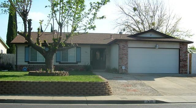 1st image of 1610 Woodland Dr