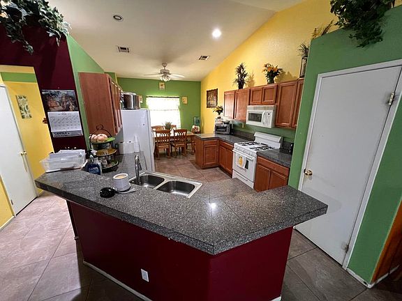 5th image of 1276 Nile Dr