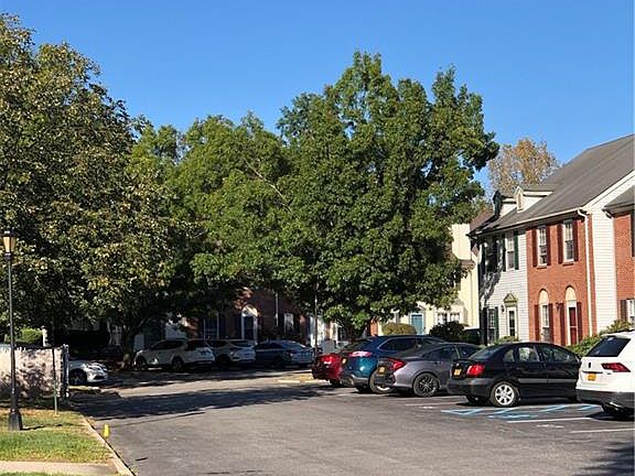3rd image of 38 Matthews Ln