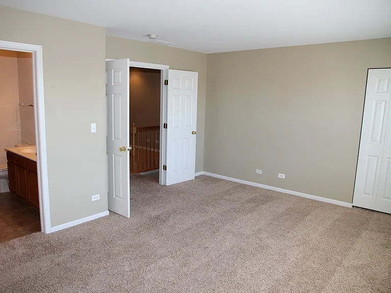 207 Springbrook Trl S — Photo 5