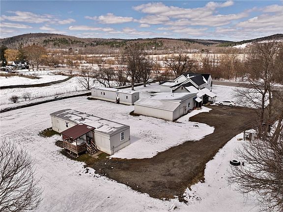 2nd image of 657 & 677 Spencer Rd