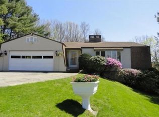 7 Tihonet St, Worcester, MA 01602