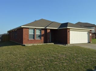 8048 Whitney Ln, Fort Worth, TX 76120