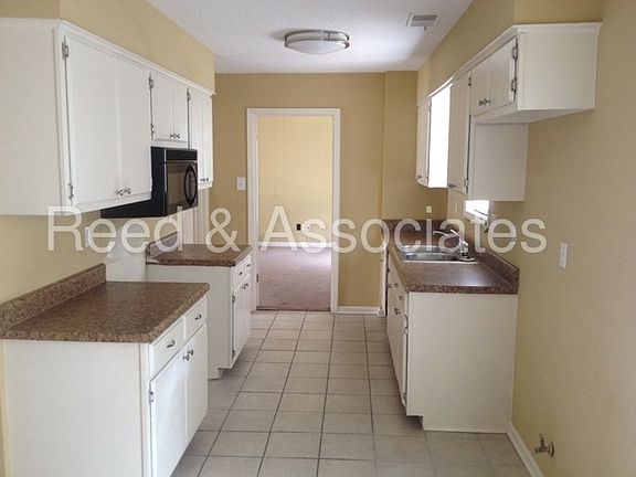 2nd image of 2308 E Lake Oaks Dr