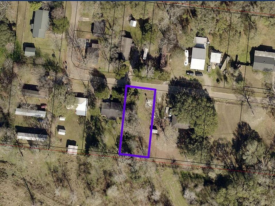 2nd image of 346 Daisy Ln