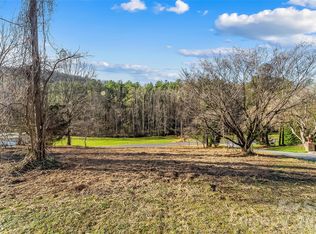104 Winchester Dr SE, Lenoir, NC 28645