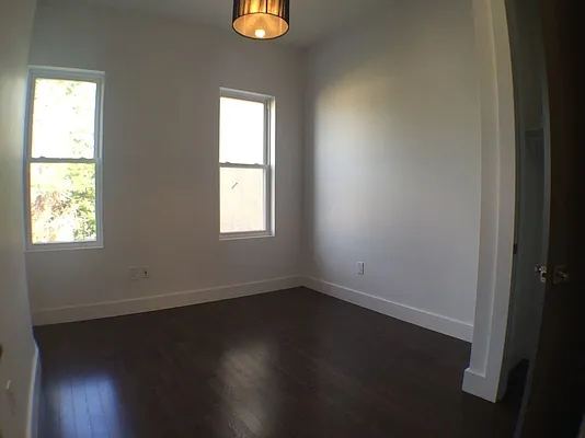 Rented by Brooklyn Group | media 21