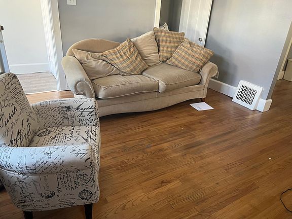 4th image of 13511 Wisconsin St