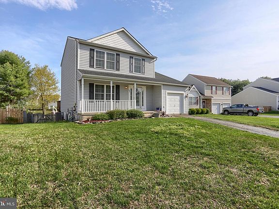 3rd image of 808 White Pine Ln