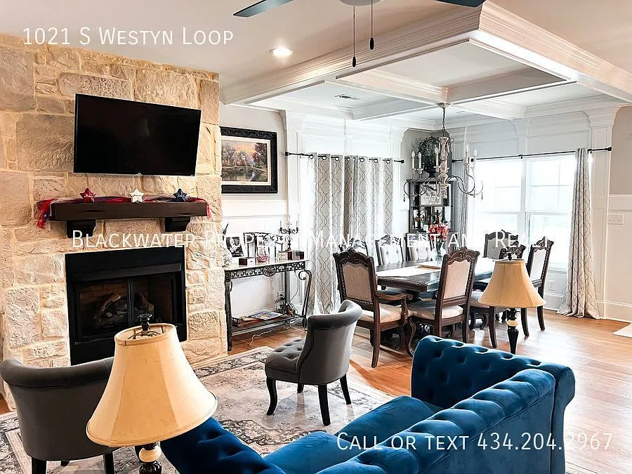 4 Bedroom Townhome in Westyn Village! — Photo 4