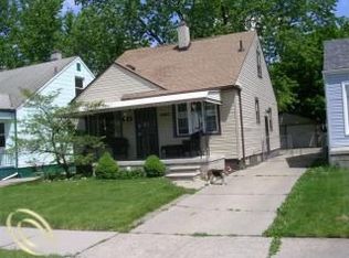 8068 Grandville Ave, Detroit, MI 48228