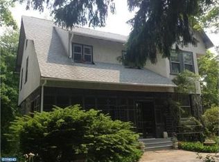 140 W Wayne Ave, Wayne, PA 19087