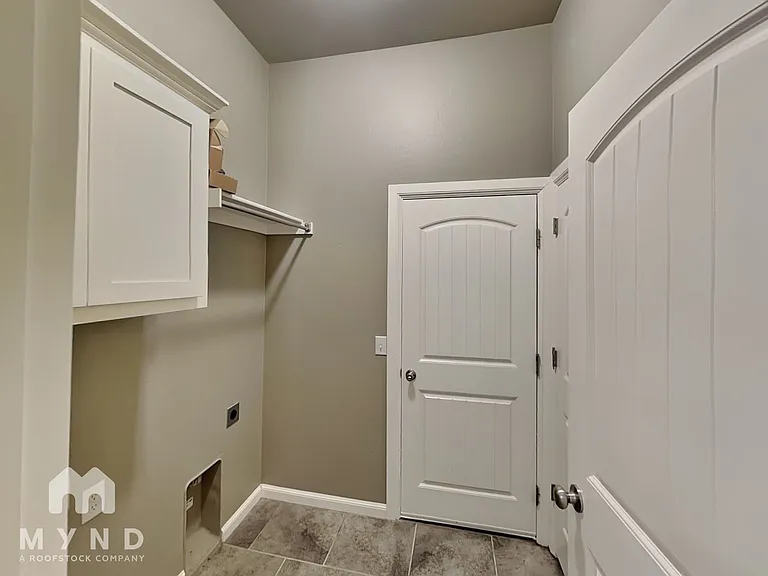 1109 Merlin Dr — Photo 20