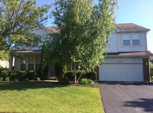 7397 Clarewood Ln, Gurnee, IL 60031