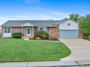 10913 E Longlake St, Wichita, KS 67207