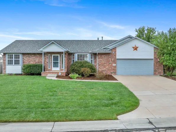 10913 E Longlake St, Wichita, KS 67207