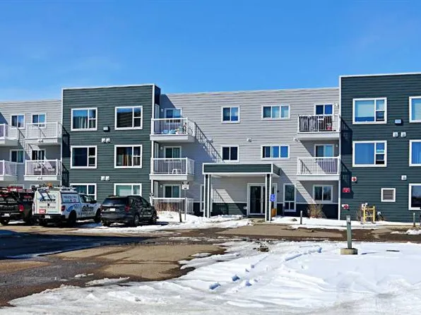 5101 E 18th St #202, Lloydminster, AB T9V 2G7