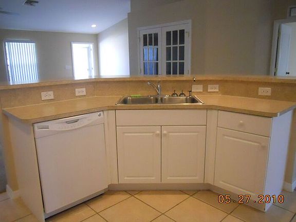 4th image of 2643 NW 24th Pl