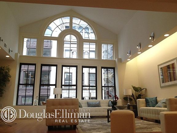 2nd image of 11 E 17th St Frnt A
