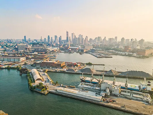 Rented by Douglas Elliman | media 19