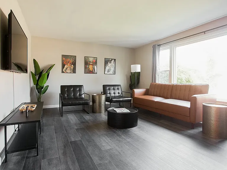 2448 Warrensville Center Rd #1 — Photo 9