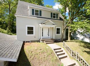 1011 Frederick Ave NW, Grand Rapids, MI