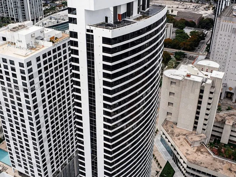 225 N Miami Ave #3107 — Photo 13