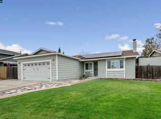 830 Almond Dr, Oakley, CA
